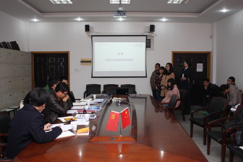 抖音黑料
开展“创青春”大学生创业大赛院内模拟答辩1.jpg